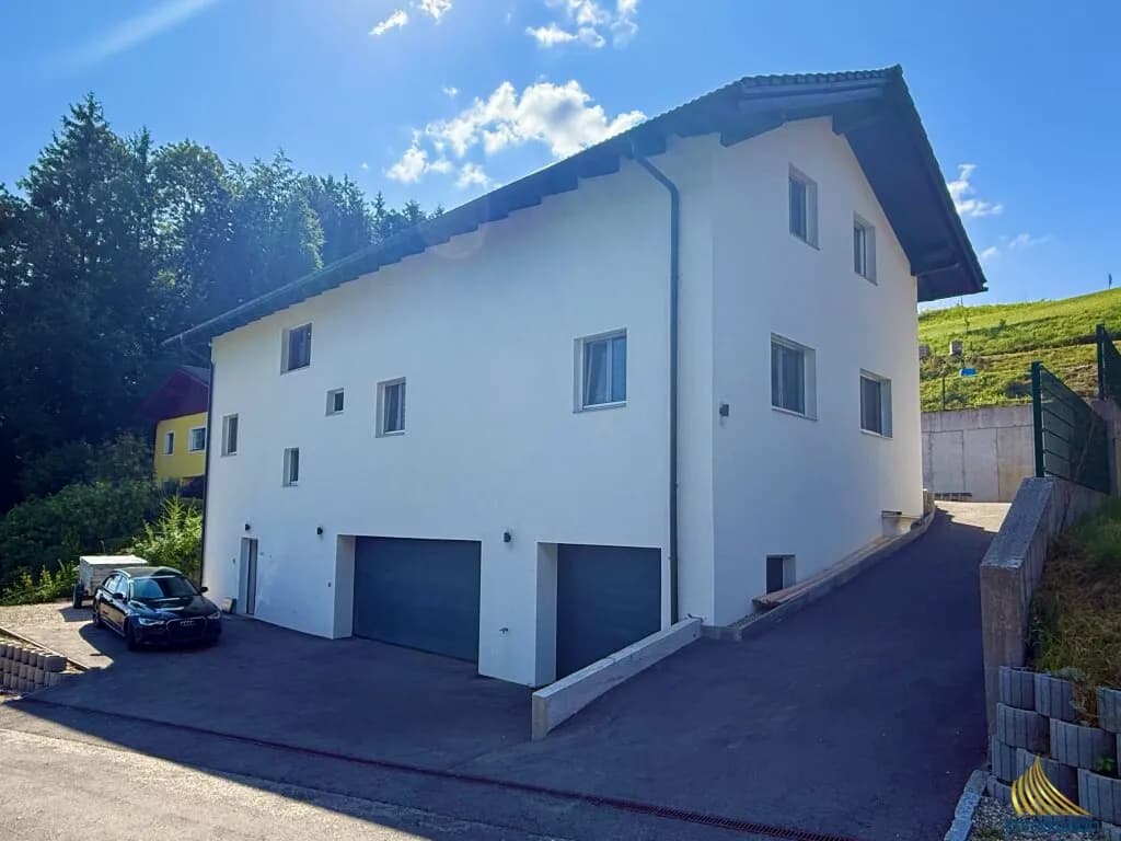 Haus kaufen in Vöcklabruck – 147 m², € 679.000