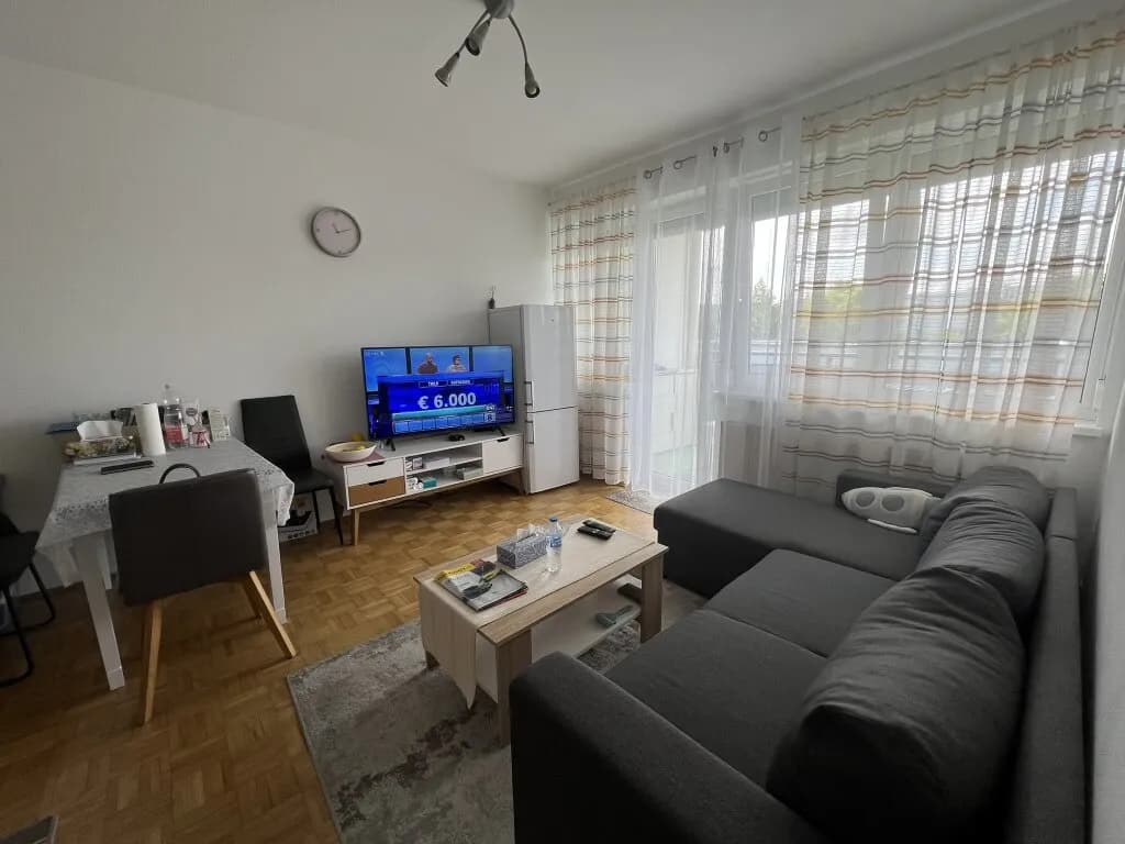 2-Zimmer-Wohnung mieten in Linz – 37 m², € 603 – Bild 2 von 11