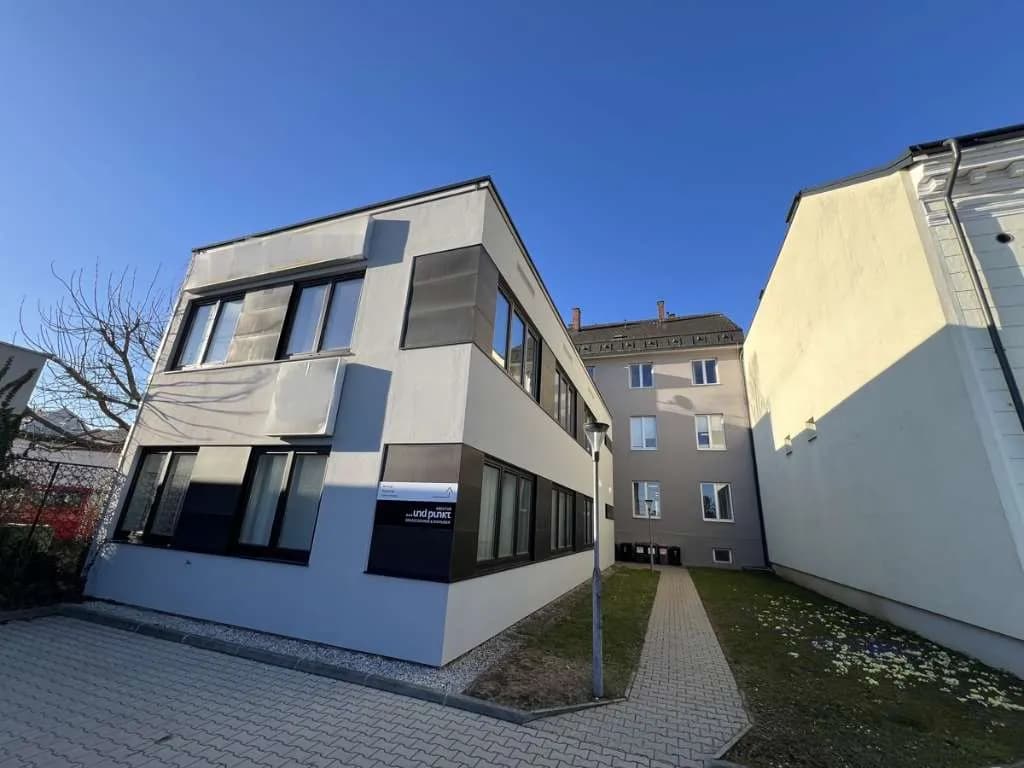 3-Zimmer-Gewerbeimmobilie mieten in Amstetten – 109 m², € 1.424 – Bild 2 von 12