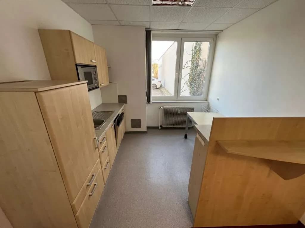 3-Zimmer-Gewerbeimmobilie mieten in Amstetten – 109 m², € 1.424 – Bild 6 von 12