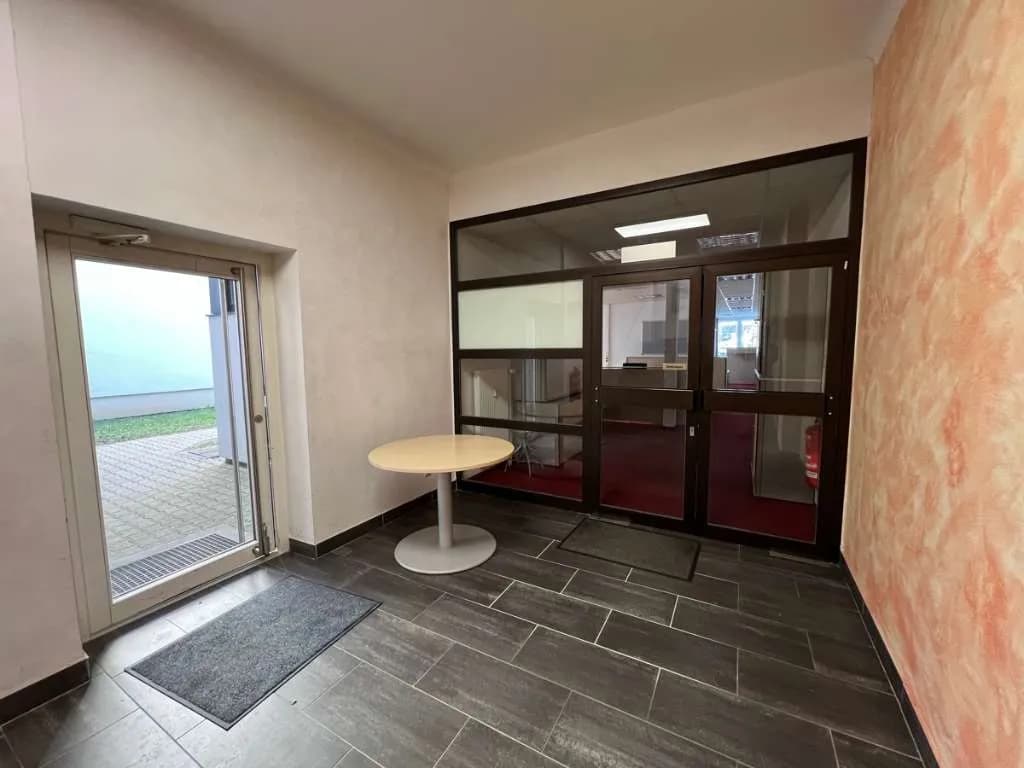 3-Zimmer-Gewerbeimmobilie mieten in Amstetten – 109 m², € 1.424 – Bild 9 von 12