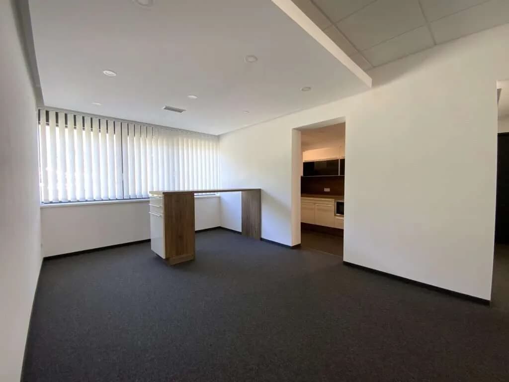 Gewerbeimmobilie mieten in Schwaz – 351 m², € 4.700 – Bild 4 von 12
