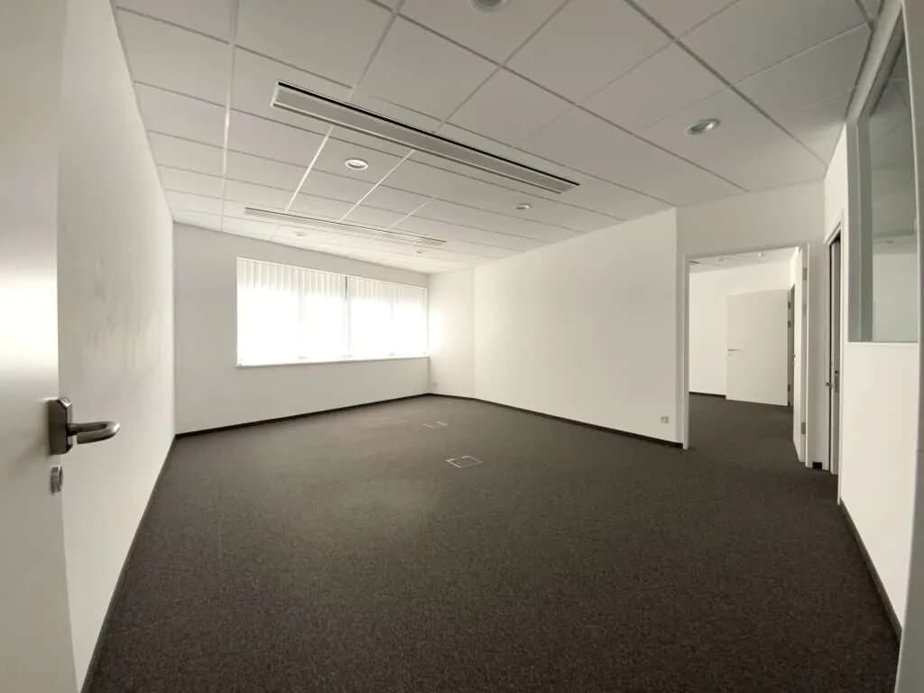 Gewerbeimmobilie mieten in Schwaz – 351 m², € 4.700 – Bild 7 von 12