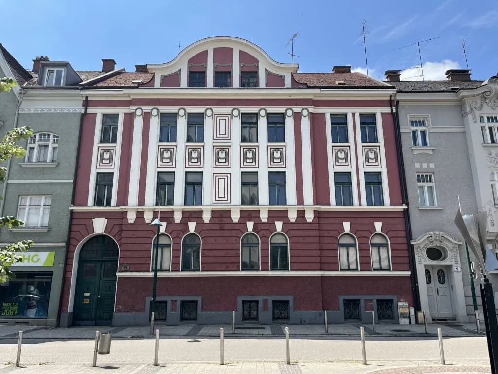 Immobilie kaufen in Wels – 1 017 m², € 1.690.000 – Bild 2 von 31