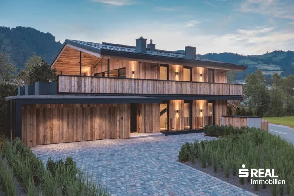 Haus kaufen in Kitzbühel – 303 m²