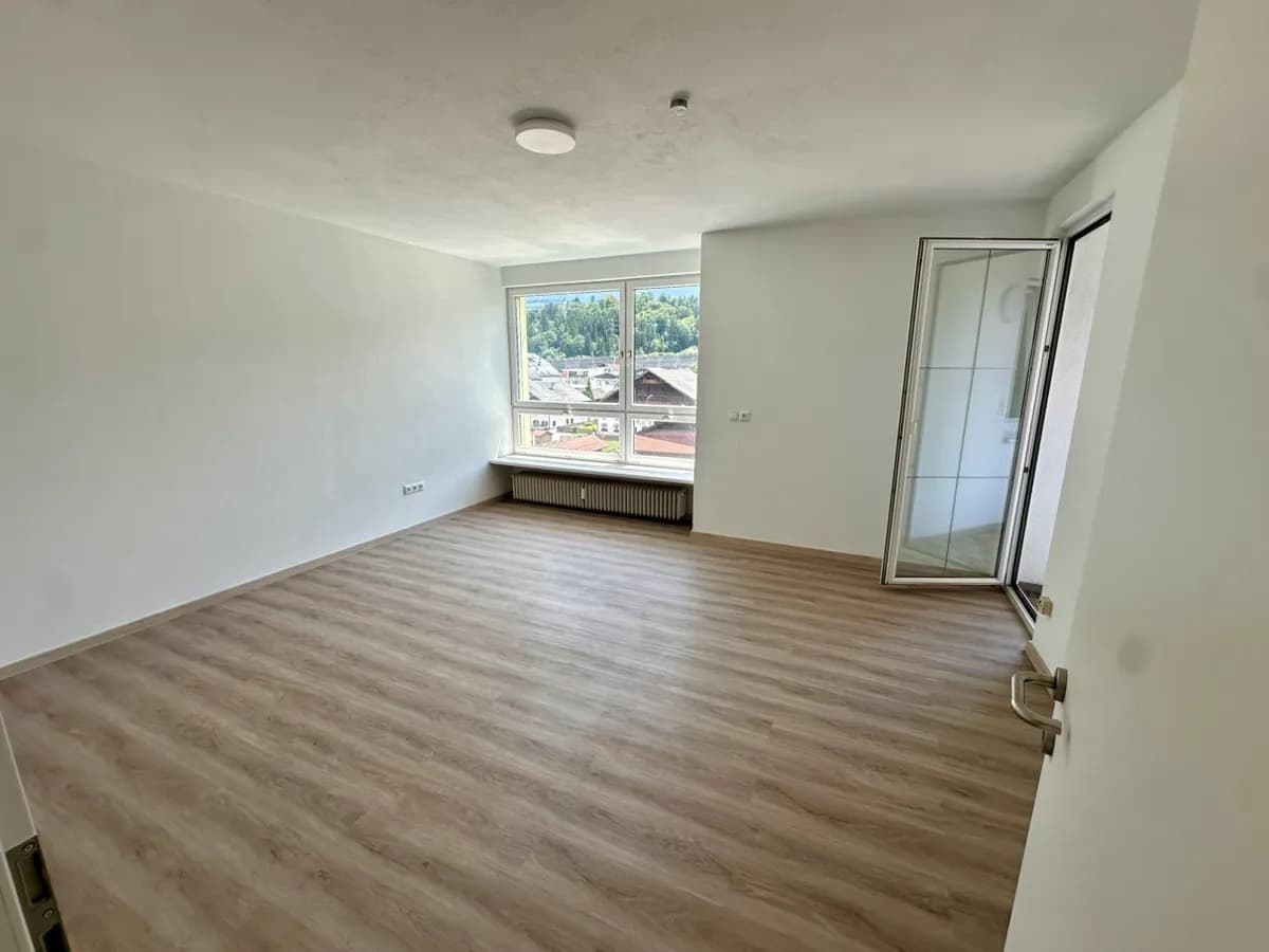 2-Zimmer-Wohnung mieten in Innsbruck – 60 m², € 1.800 – Bild 2 von 11
