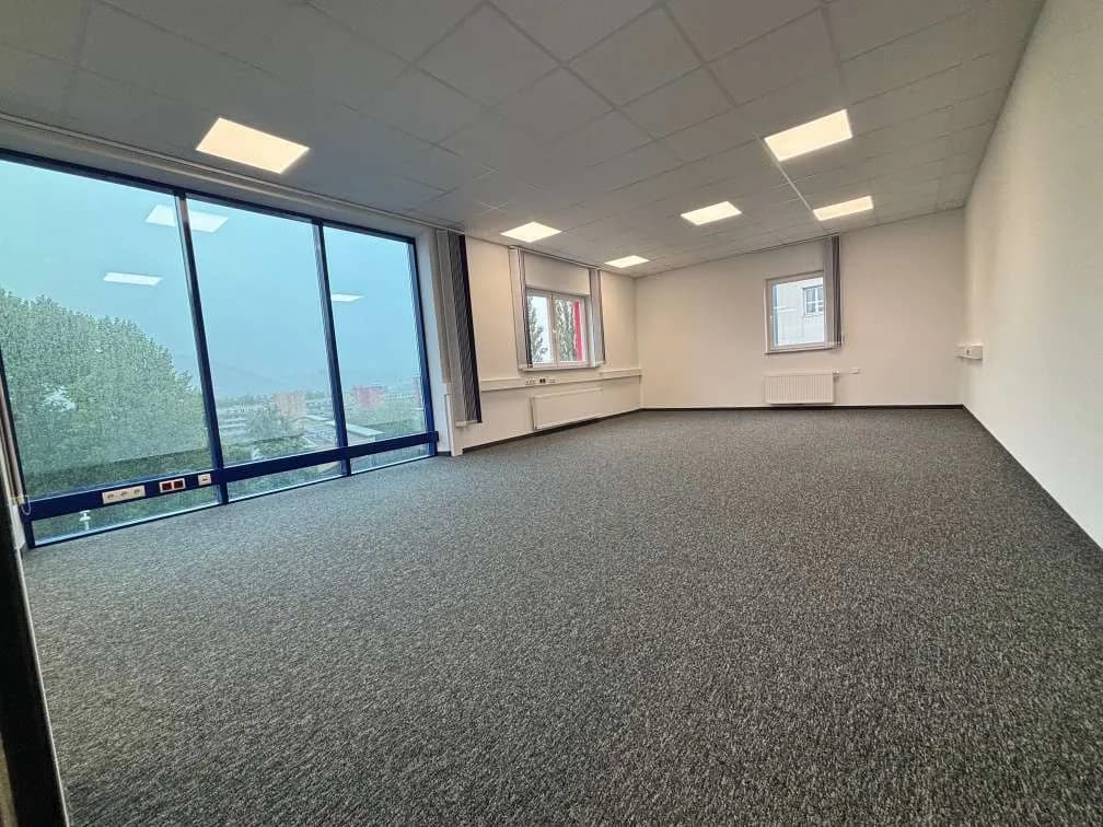 7-Zimmer-Gewerbeimmobilie mieten in Graz – 313 m², € 3.990 – Bild 2 von 15