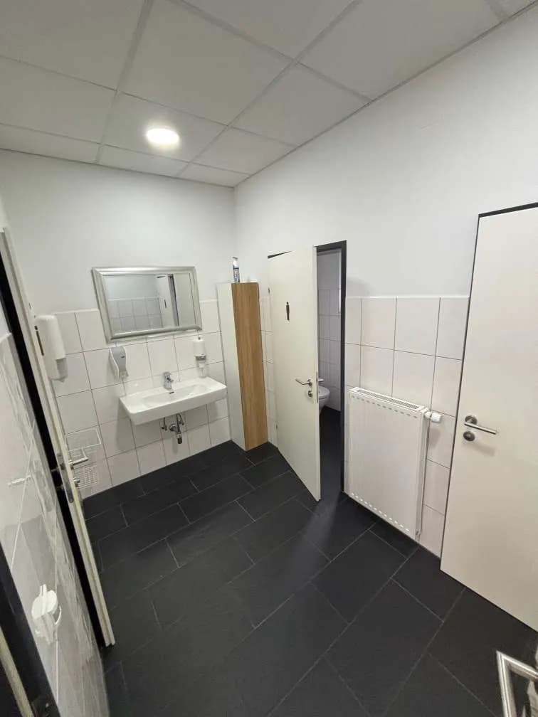 7-Zimmer-Gewerbeimmobilie mieten in Graz – 313 m², € 3.990 – Bild 8 von 15