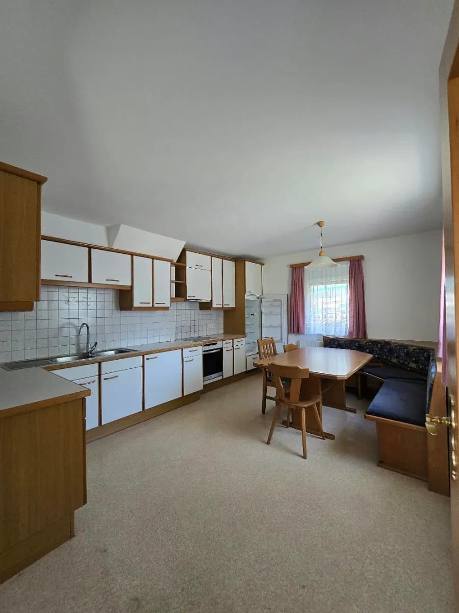 3-Zimmer-Wohnung mieten in Neunkirchen – 75 m², € 500 – Bild 9 von 11