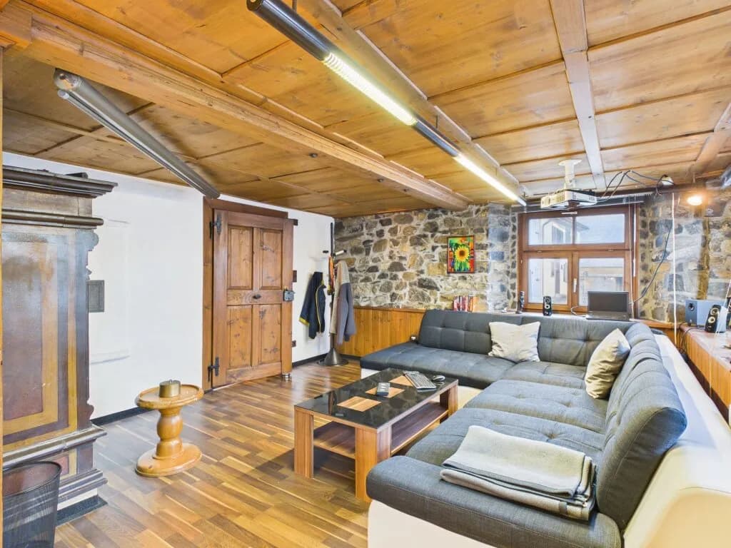 8-Zimmer-Haus kaufen in Feldkirch – 264 m², € 670.000 – Bild 3 von 45