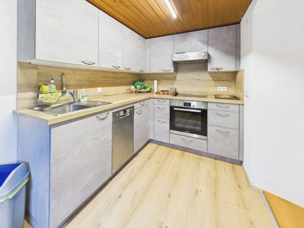 8-Zimmer-Haus kaufen in Feldkirch – 264 m², € 670.000 – Bild 9 von 45