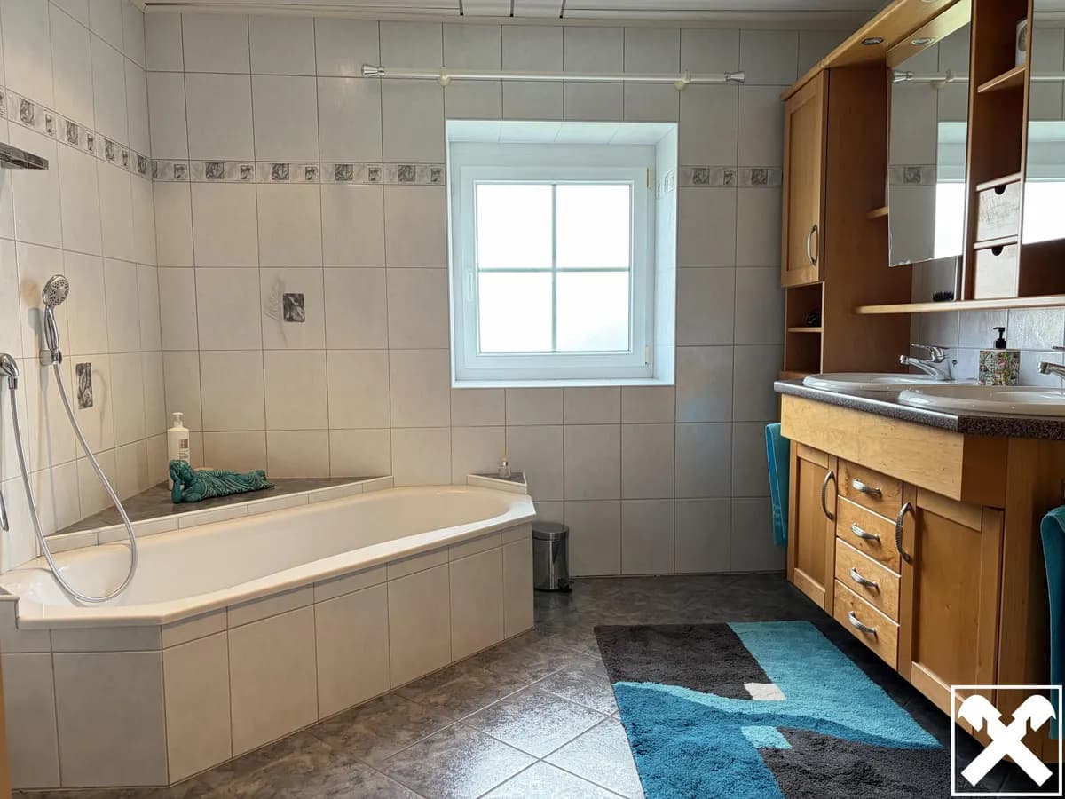 8-Zimmer-Gewerbeimmobilie kaufen in Rohrbach – 260 m², € 429.000 – Bild 11 von 35