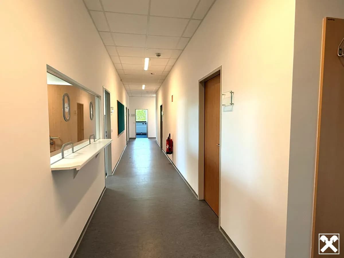 Gewerbeimmobilie mieten in Jennersdorf – 18 m², € 11 – Bild 2 von 8