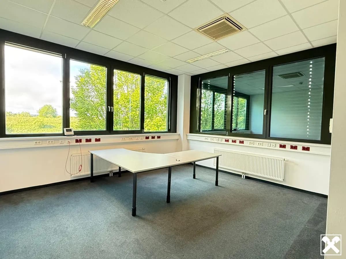 Gewerbeimmobilie mieten in Jennersdorf – 18 m², € 11 – Bild 3 von 8