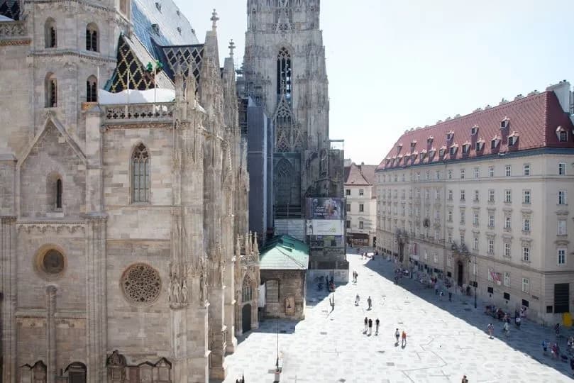 Gewerbeimmobilie mieten in Wien – 290 m², € 25 – Bild 2 von 13