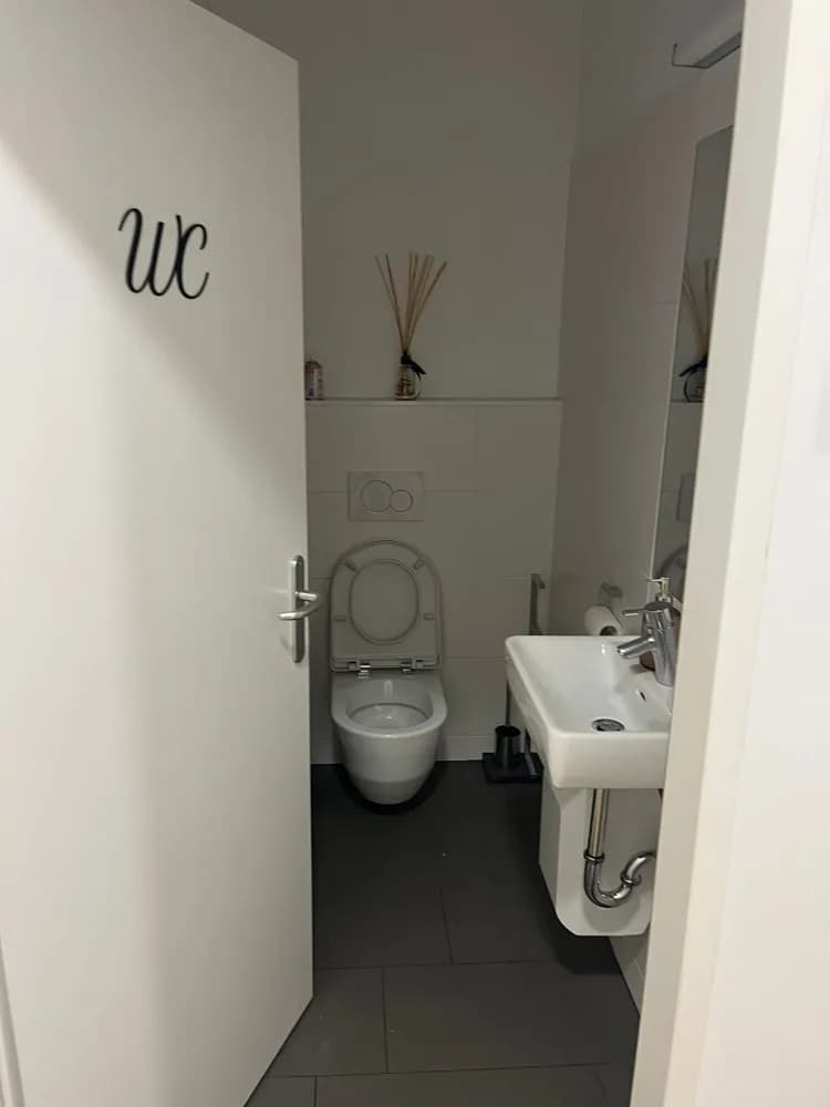 Gewerbeimmobilie mieten in Wien – 290 m², € 25 – Bild 12 von 13
