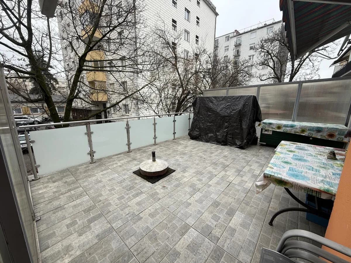 Haus kaufen in Graz – 240 m² – Bild 1 von 12