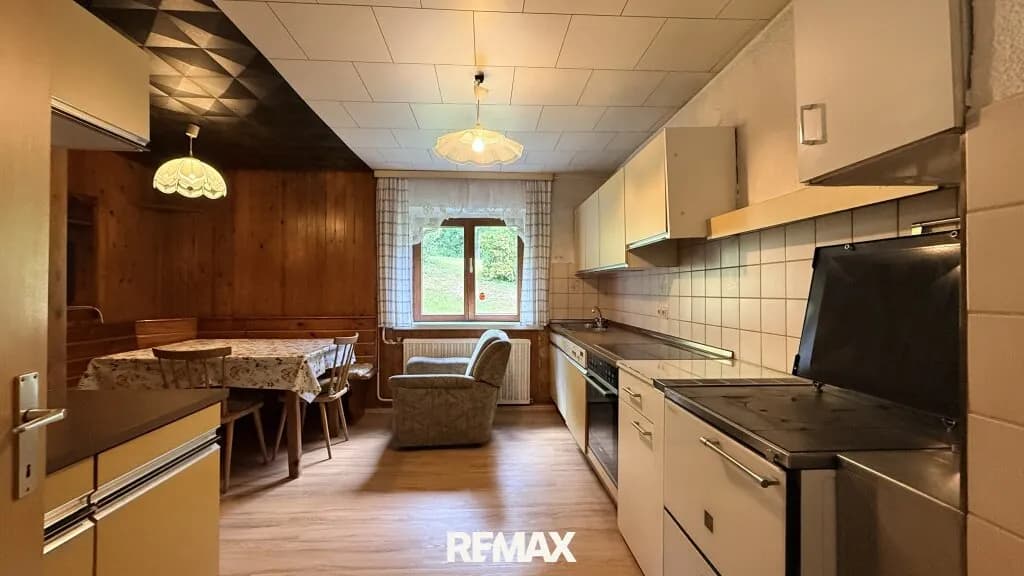 6-Zimmer-Haus kaufen in Leoben – 137 m², € 159.000 – Bild 2 von 24