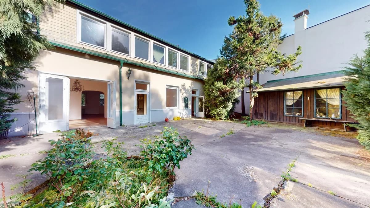 10-Zimmer-Haus kaufen in Wien – 270 m², € 1.640.000 – Bild 2 von 25