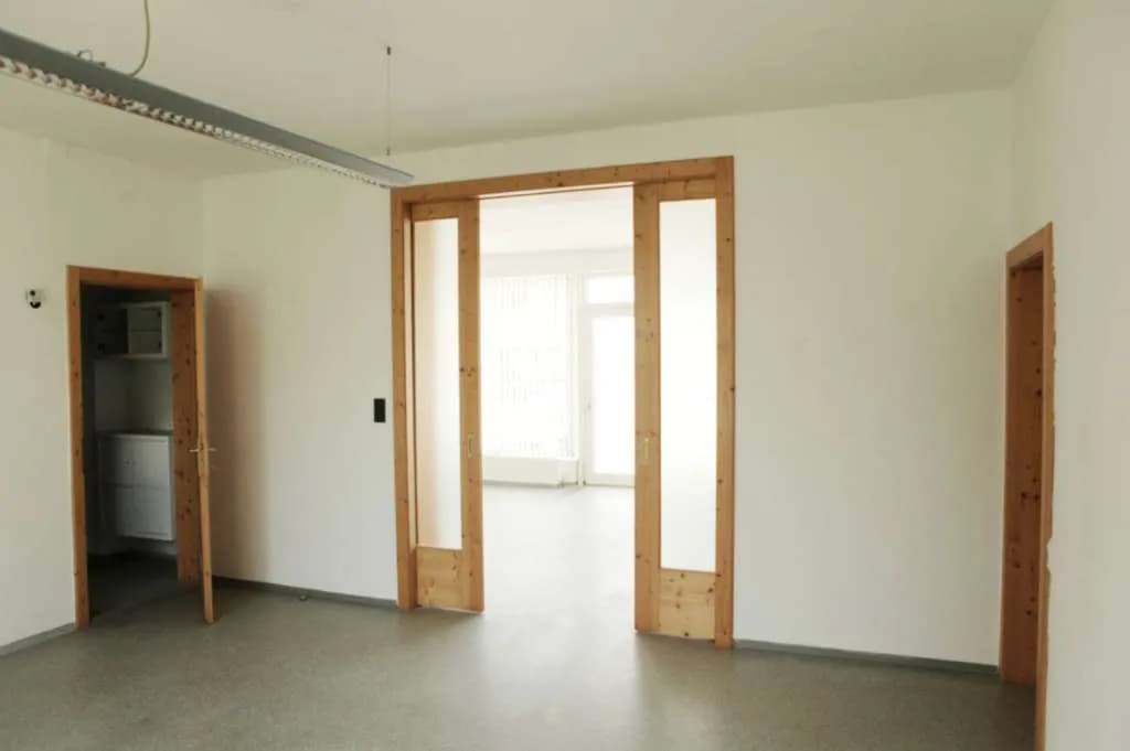 2-Zimmer-Gewerbeimmobilie mieten in Vöcklabruck – 66 m², € 880 – Bild 3 von 13