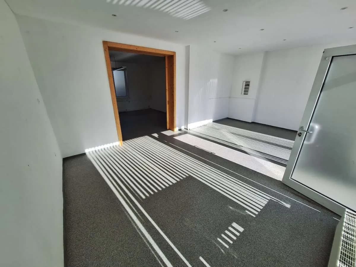 2-Zimmer-Gewerbeimmobilie mieten in Vöcklabruck – 66 m², € 880 – Bild 13 von 13