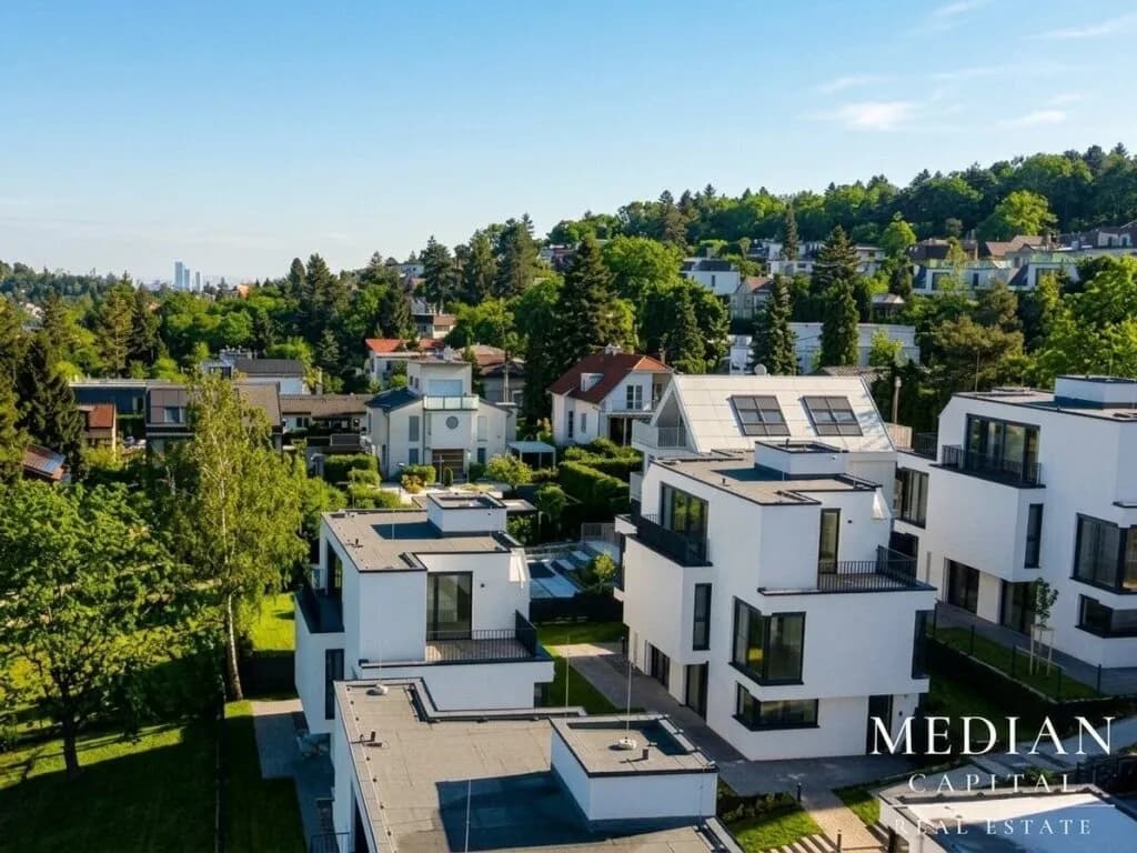 6-Zimmer-Haus mieten in Wien – 224,52 m², € 5.950