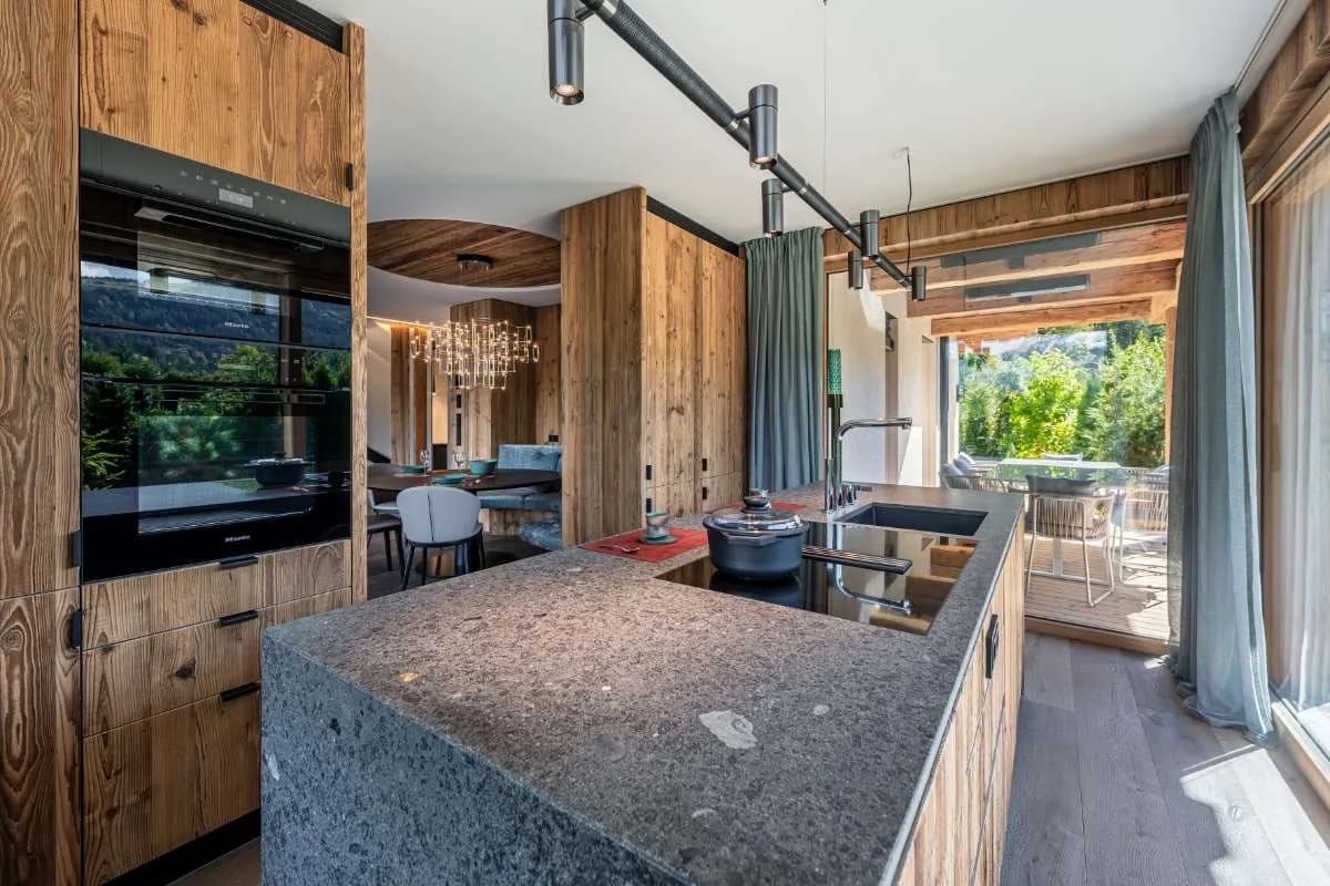 6-Zimmer-Wohnung mieten in Kitzbühel – 232 m², € 7.980 – Bild 5 von 29
