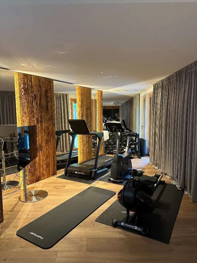 6-Zimmer-Wohnung mieten in Kitzbühel – 232 m², € 7.980 – Bild 12 von 29