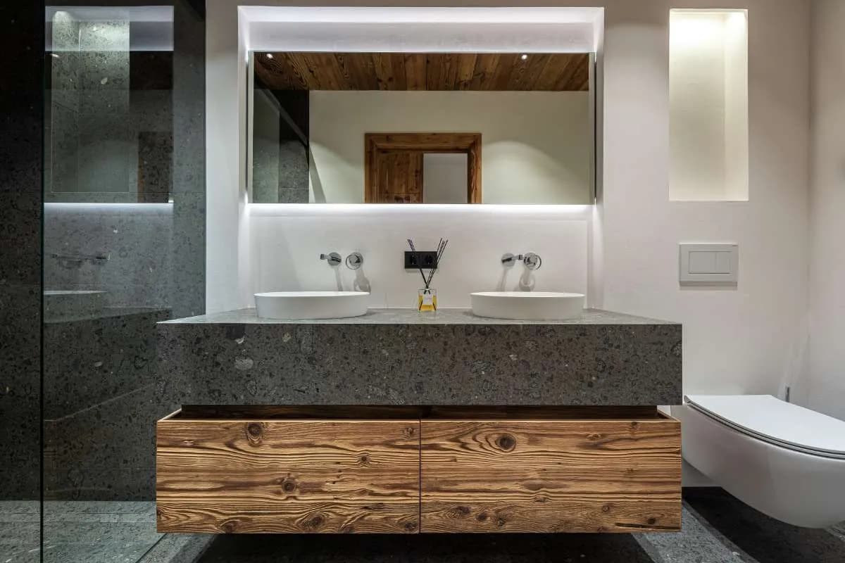 6-Zimmer-Wohnung mieten in Kitzbühel – 232 m², € 7.980 – Bild 23 von 29