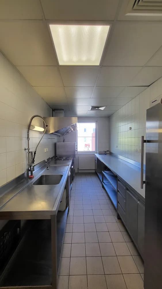 Gewerbeimmobilie mieten in Gänserndorf – 170 m², € 1.980 – Bild 8 von 12