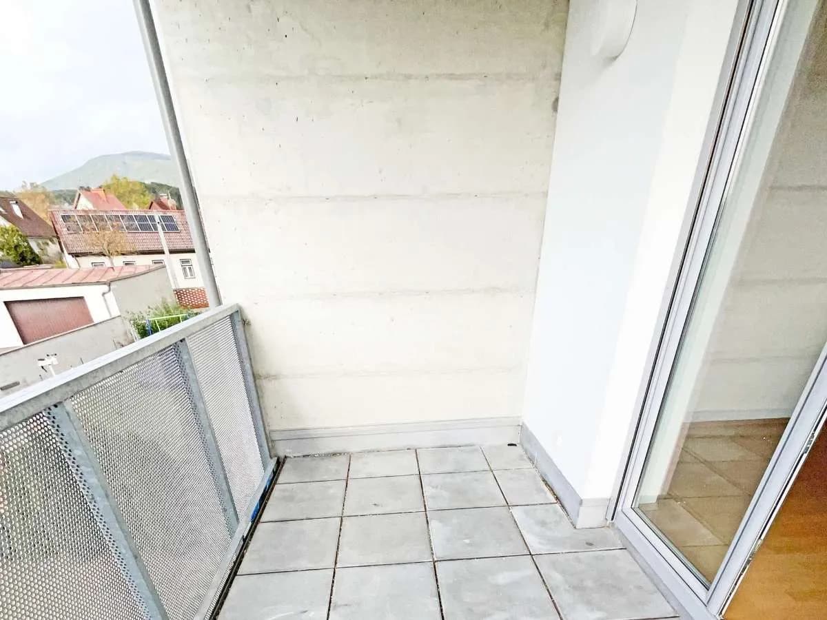 3-Zimmer-Wohnung mieten in Neunkirchen – 82,15 m², € 1.105 – Bild 2 von 10