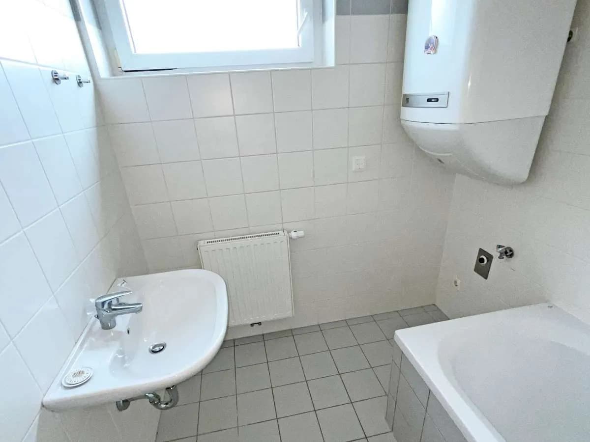 3-Zimmer-Wohnung mieten in Neunkirchen – 82,15 m², € 1.105 – Bild 7 von 10