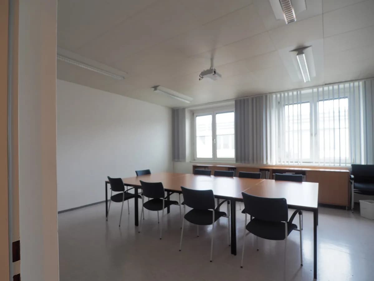 Gewerbeimmobilie mieten in Steyr – € 8 – Bild 4 von 13