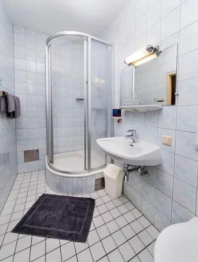 17-Zimmer-Wohnung kaufen in Graz – 330 m², € 990.000 – Bild 2 von 6