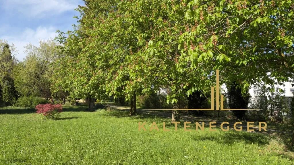 Grundstück kaufen in Neunkirchen – 1 085 m², € 200.700