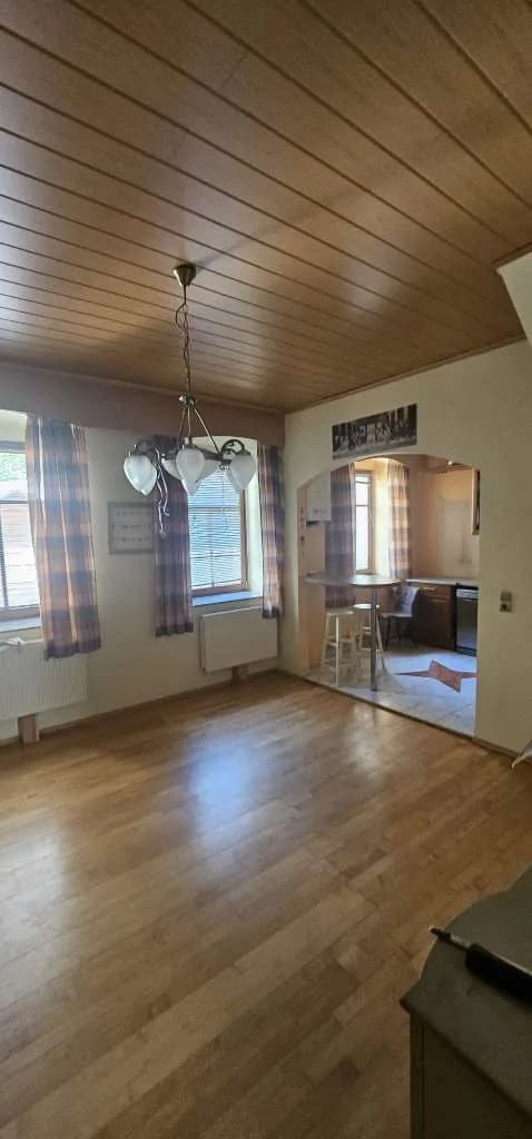 Wohnung mieten in Neunkirchen – 126 m², € 866 – Bild 5 von 16