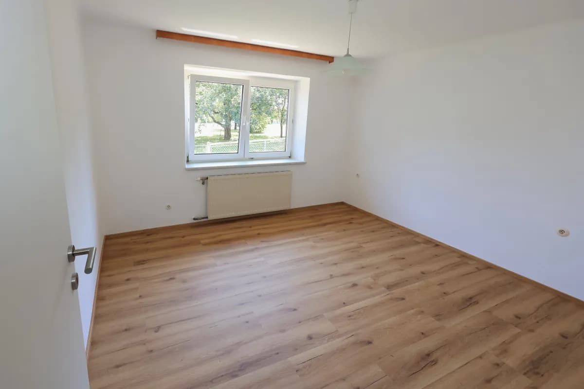 6-Zimmer-Haus mieten in Ried im Innkreis – 115 m², € 1.350 – Bild 4 von 11