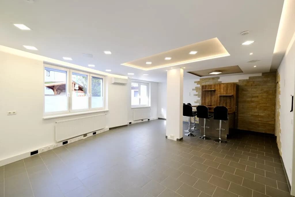 Gewerbeimmobilie mieten in Mödling – 60 m², € 960