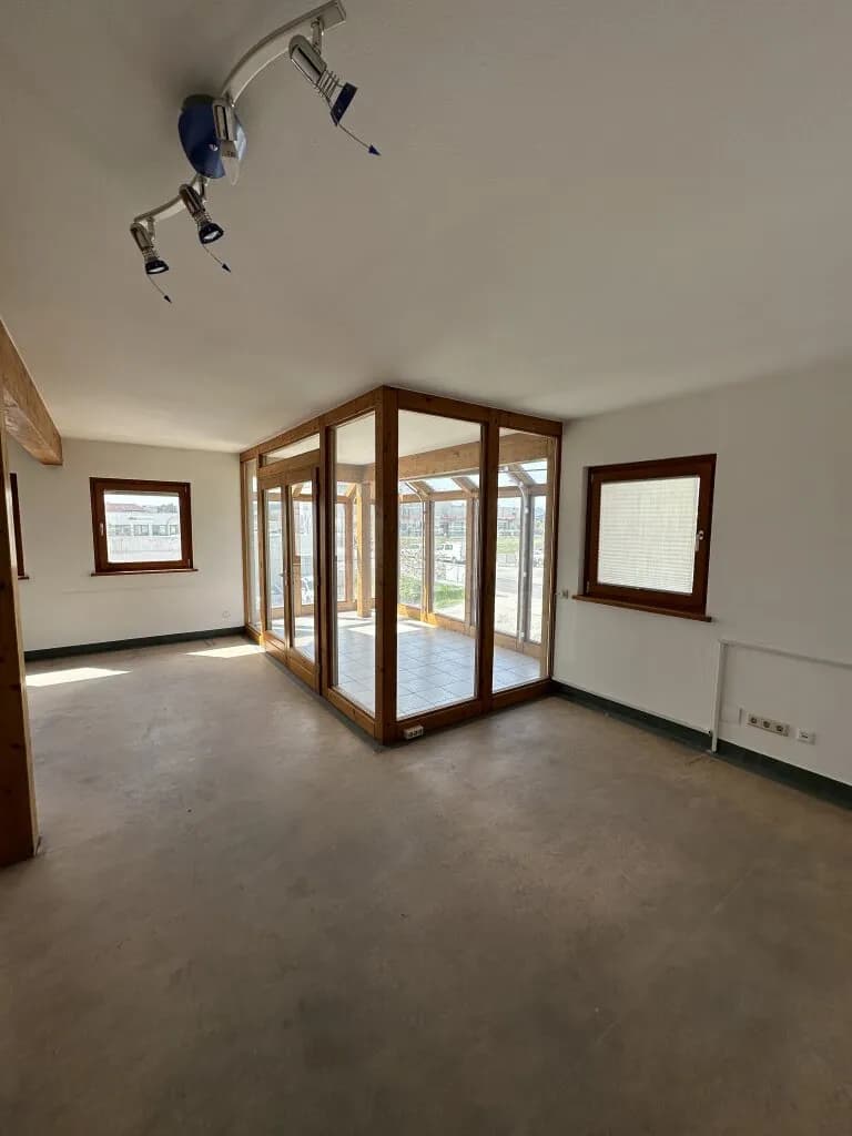 Gewerbeimmobilie kaufen in Wiener Neustadt – 2 556 m² – Bild 16 von 17