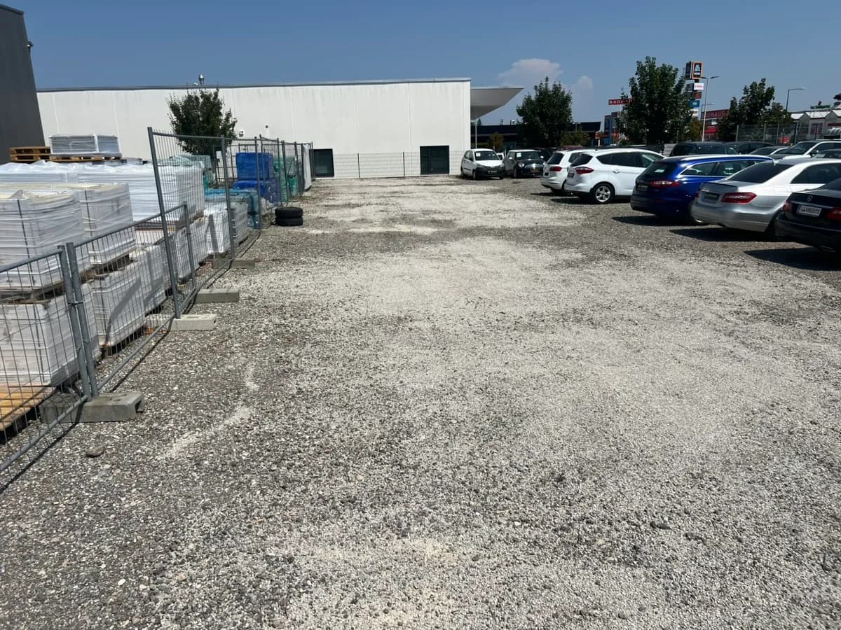 Immobilie mieten in Wels – 400 m², € 1.150 – Bild 6 von 7