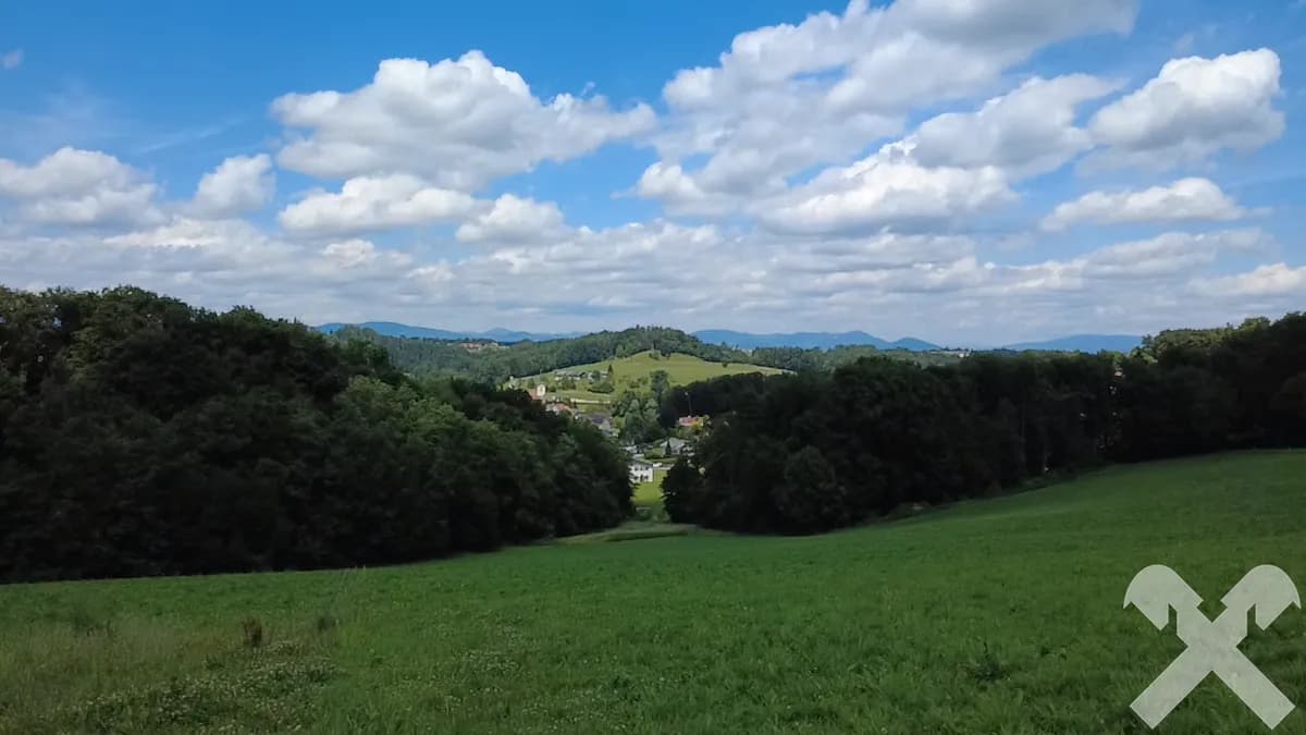 Grundstück kaufen in Graz-Umgebung – 45 584 m², € 269.000