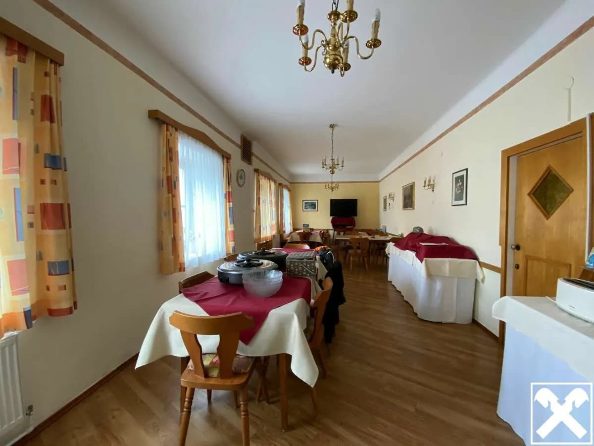 Haus kaufen in Perg – 1 010 m², € 649.000 – Bild 7 von 13