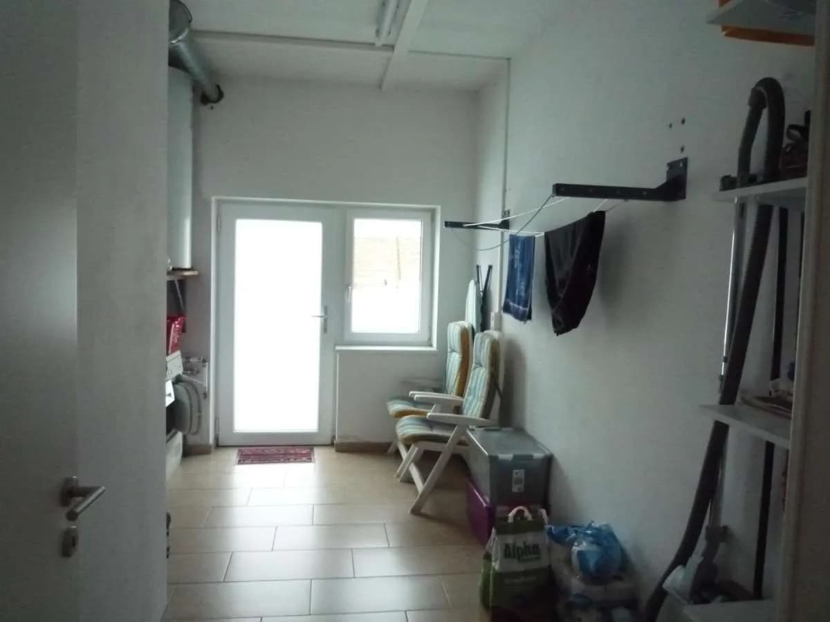 7-Zimmer-Haus kaufen in Vöcklabruck – 140 m², € 340.000 – Bild 23 von 24