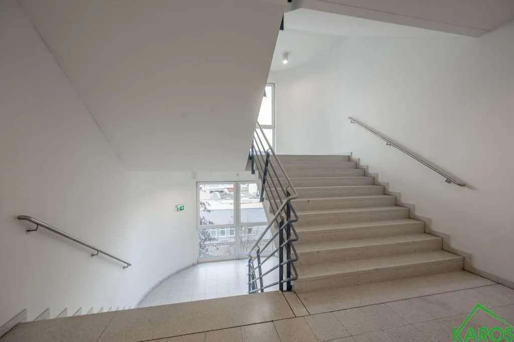 Gewerbeimmobilie mieten in Wien – 896 m², € 9.052 – Bild 12 von 21