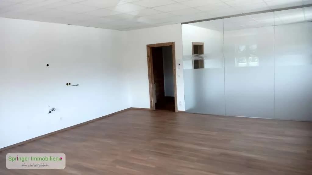 Gewerbeimmobilie mieten in Hallein – 58 m², € 778 – Bild 2 von 4