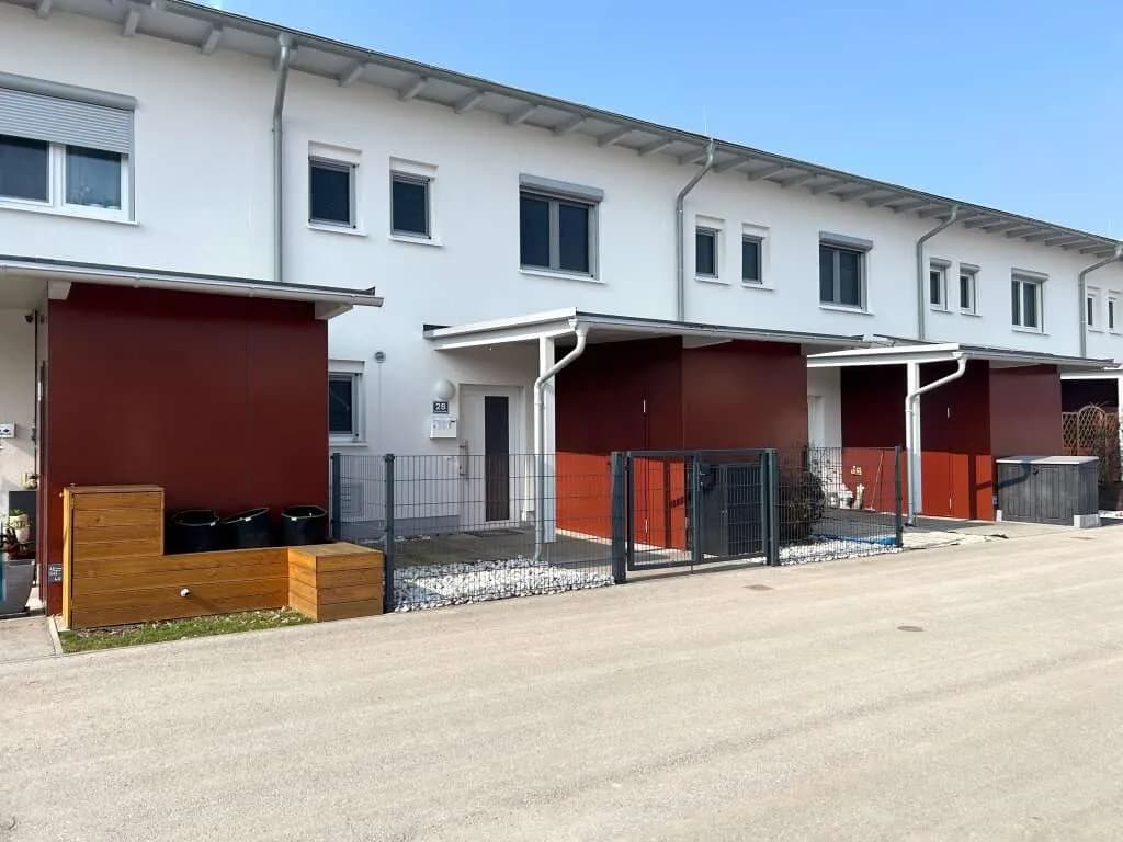 4-Zimmer-Haus mieten in Vöcklabruck – 108 m², € 1.590