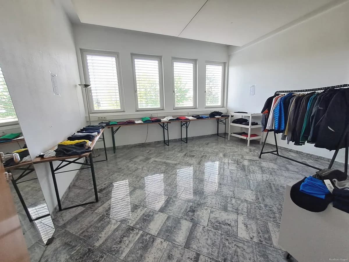 Gewerbeimmobilie mieten in Bregenz – 19 m², € 247