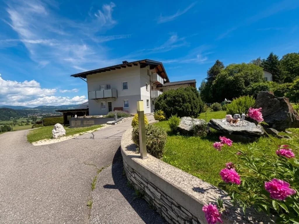 Gewerbeimmobilie kaufen in Feldkirchen – 300 m², € 695.000 – Bild 2 von 18