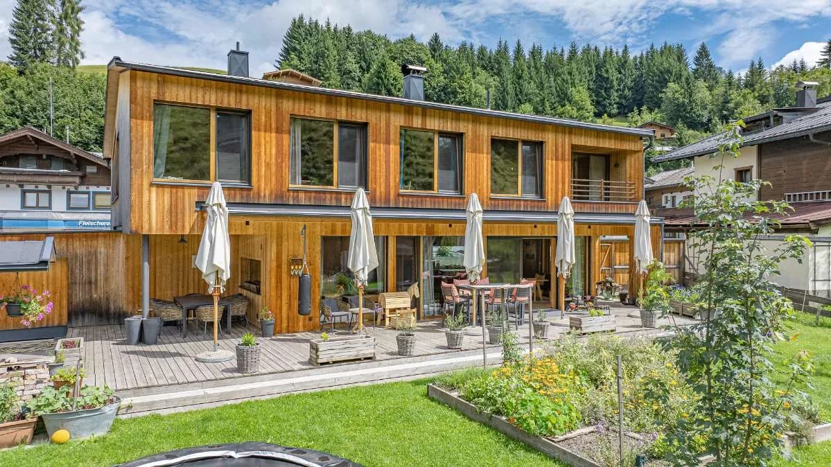 5-Zimmer-Haus kaufen in Kitzbühel – 228,28 m², € 1.550.000 – Bild 2 von 37