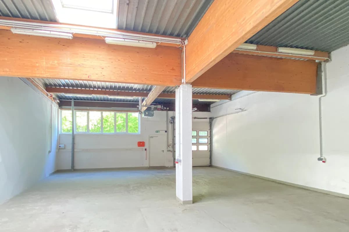 Gewerbeimmobilie mieten in Linz – 380 m², € 4.446